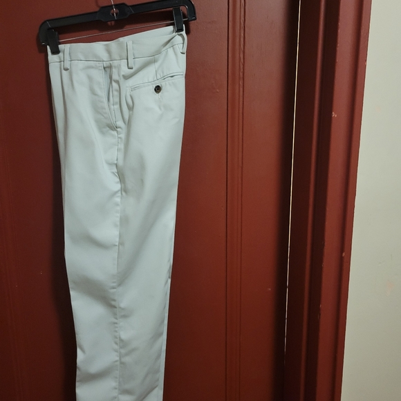 AMAZON ESSENTIAL CLASSIC PANTS SIZE 30W X 32L - Picture 2 of 9